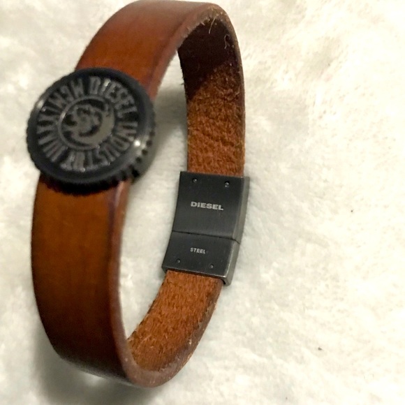 Diesel leather bracelet - Picture 3 of 9